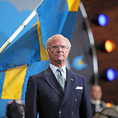 240px-King_Carl_XVI_Gustaf_at_National_Day_2009