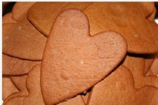 Hjärtormade hembakta pepparkakor